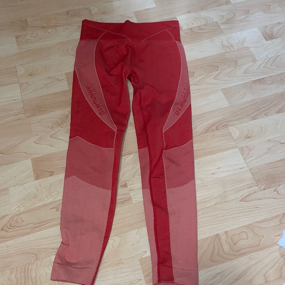 Red GYMSHARK leggings